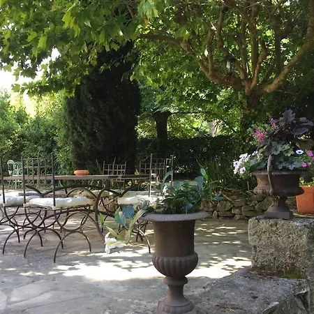 Pensjonat Le Clos De La Tour Piscine Chauffee