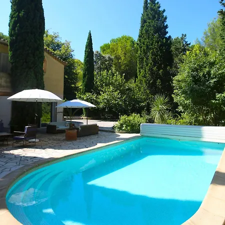 Le Clos De La Tour Piscine Chauffee *