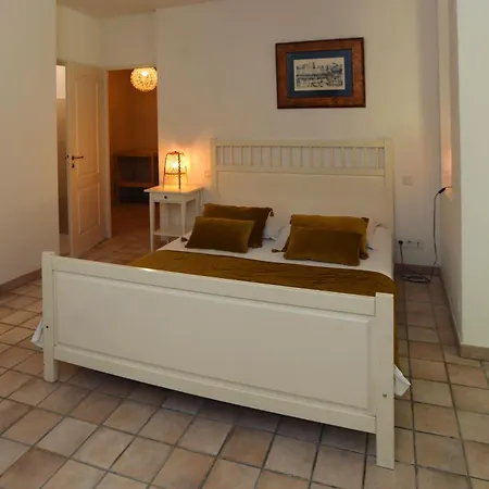 Le Clos De La Tour Piscine Chauffee *